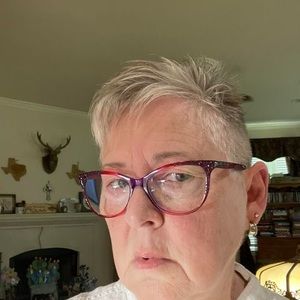 Meet your Posher, Anna marie